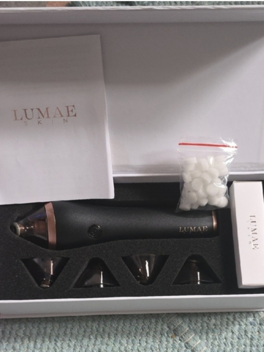 Lumae Skin Black  MICRODERMABRASION KIT